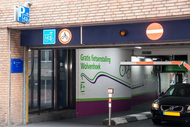 Fietsenstalling Wolvenhoek - image