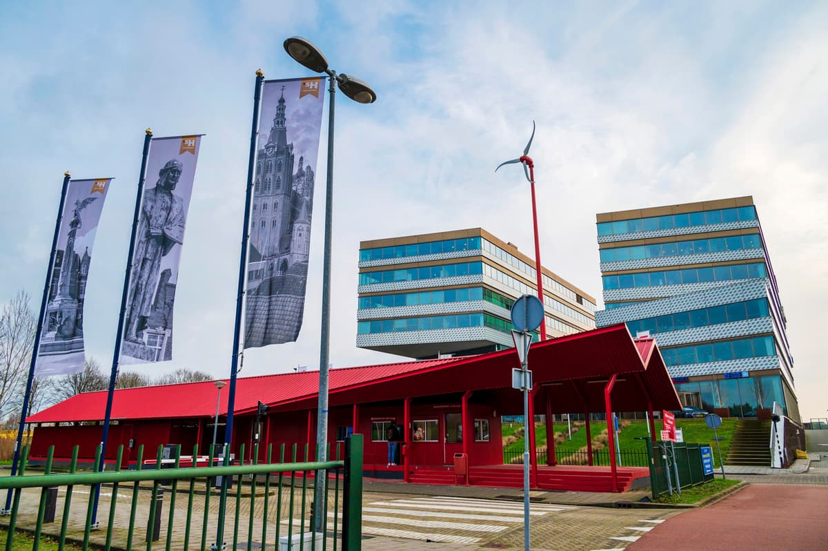 P+R Transferium Pettelaarpark - image