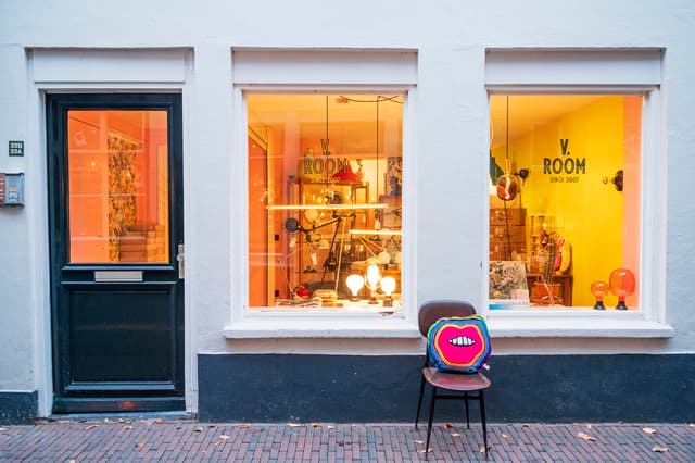 Vintage Room - image