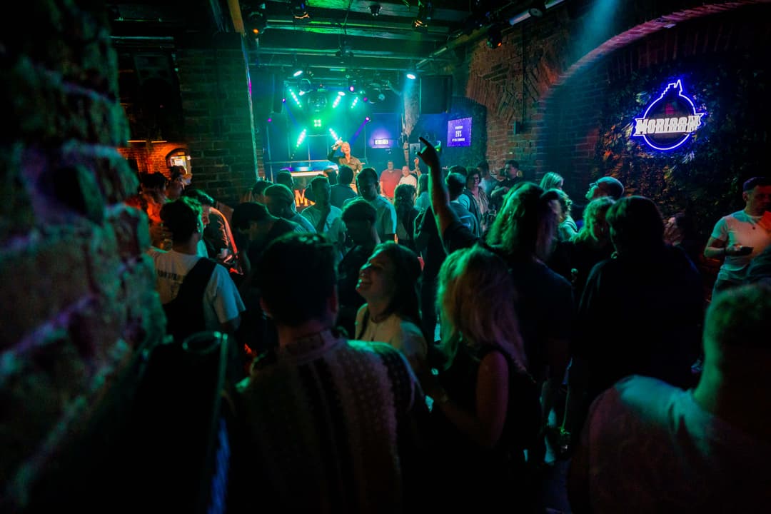 De Vaste Clique - CvE-19.jpg