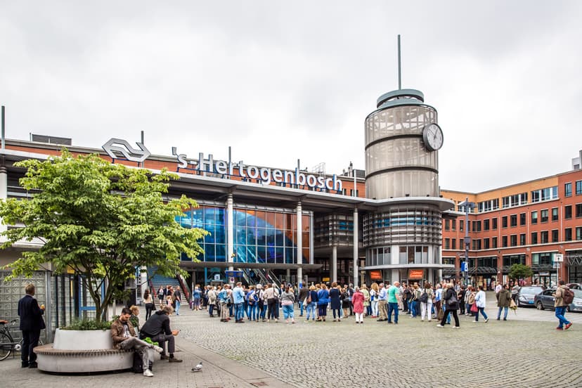 Ik kom met het OV - Centraal station  Den Bosch